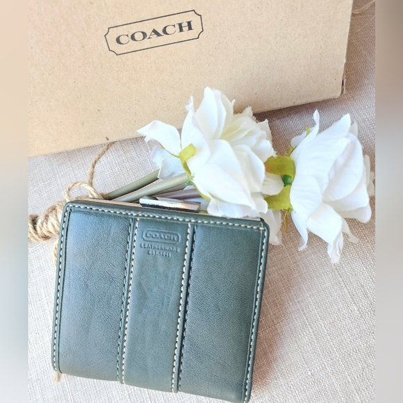 Coach Handbags - Vintage Coach Kisslock / Framed Wallet (Forest & Kelly Green)